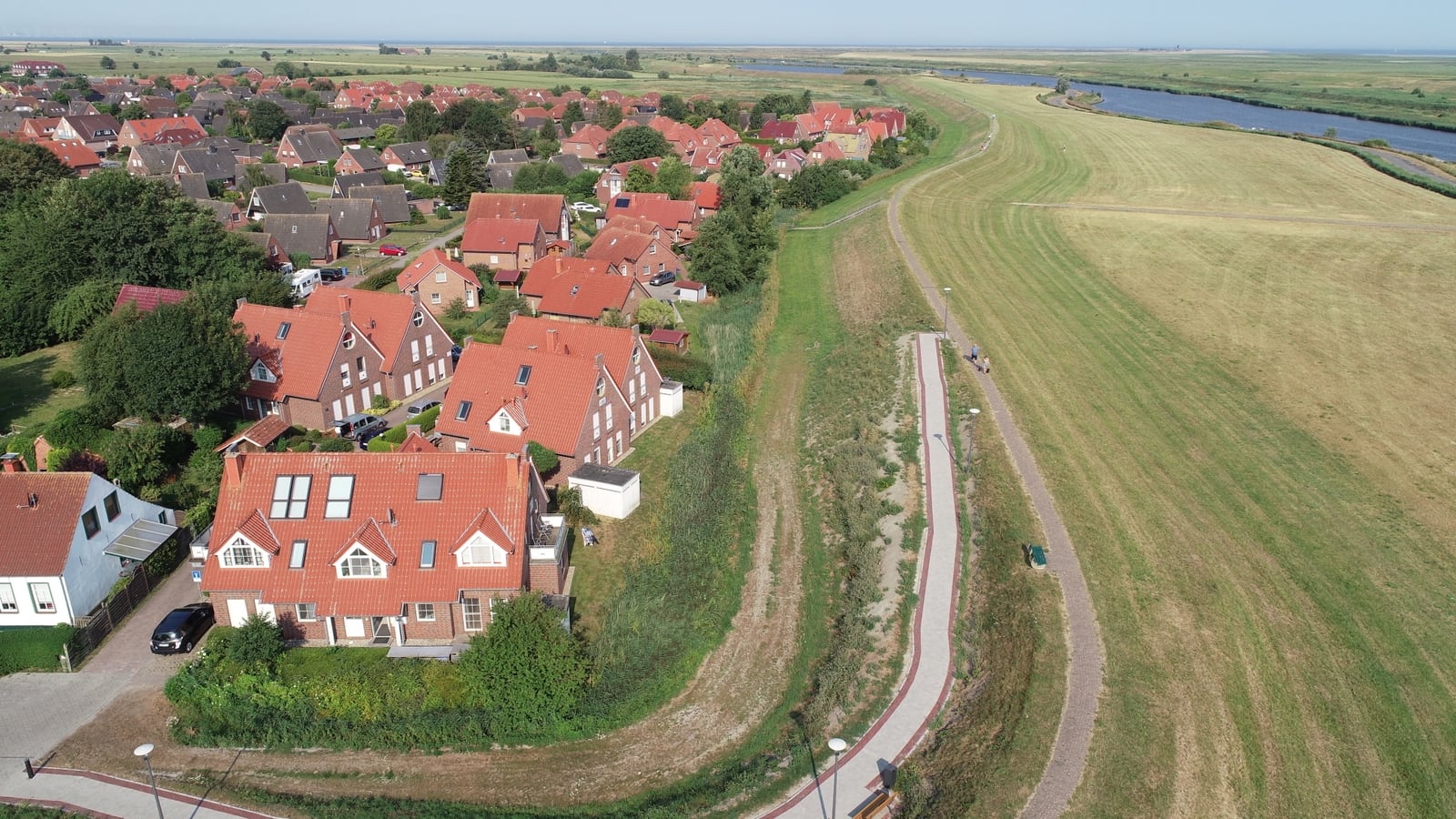 Ferienwohnungen Barlage | Das Möwennest in Greetsiel (hinterm Deich)